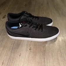 Nike SB ’s Size 11 Check Solarsoft Skateboard 843896-007 Shoe 4
