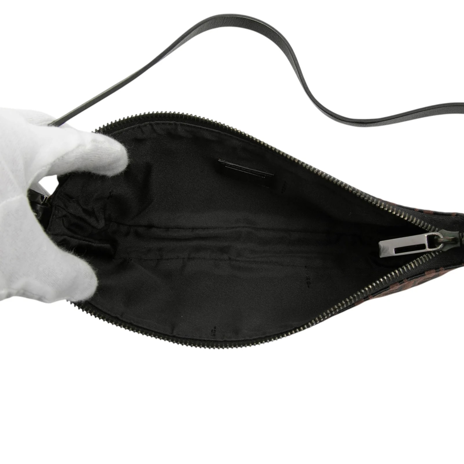 Half Moon Pochette 4