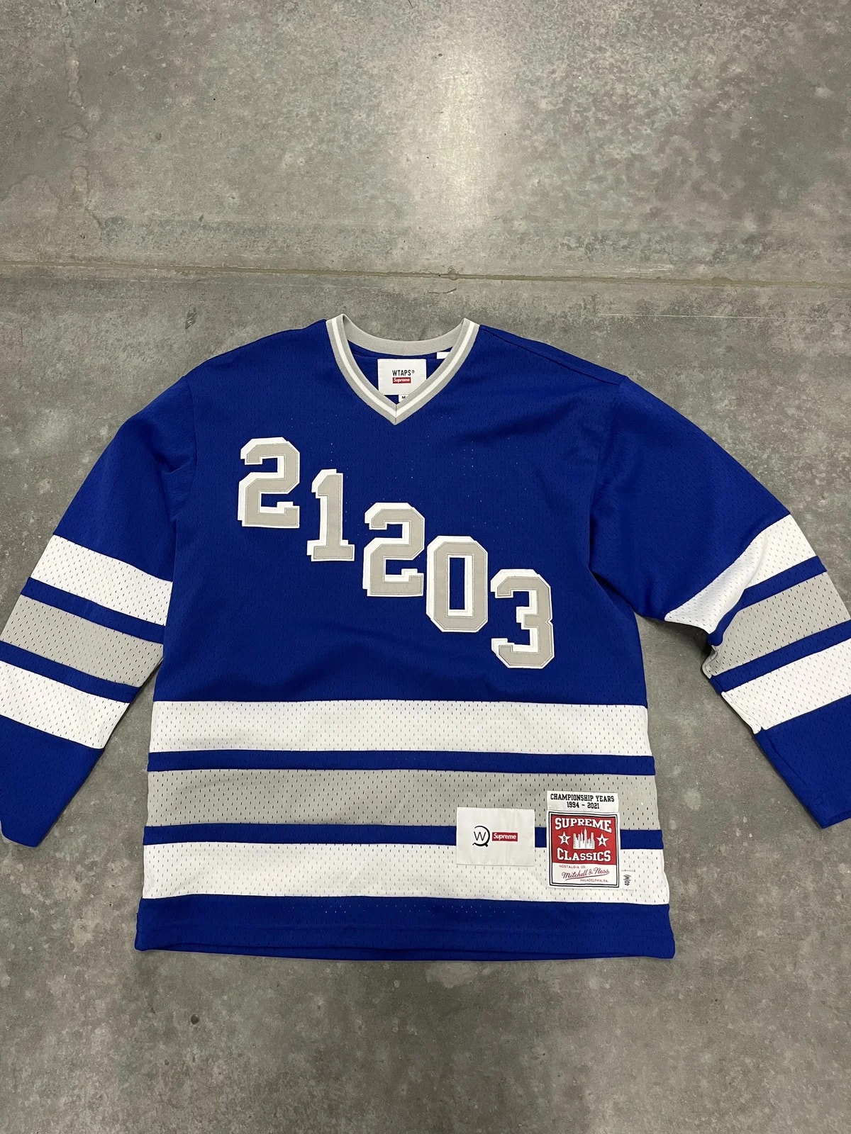 Supreme — Supreme Wtaps Mitchell & Ness Hockey — streetwear — resale