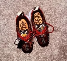 Versace Chain Reaction - Collectible - 10.5-11 2