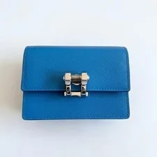 Prada Lock W 3
