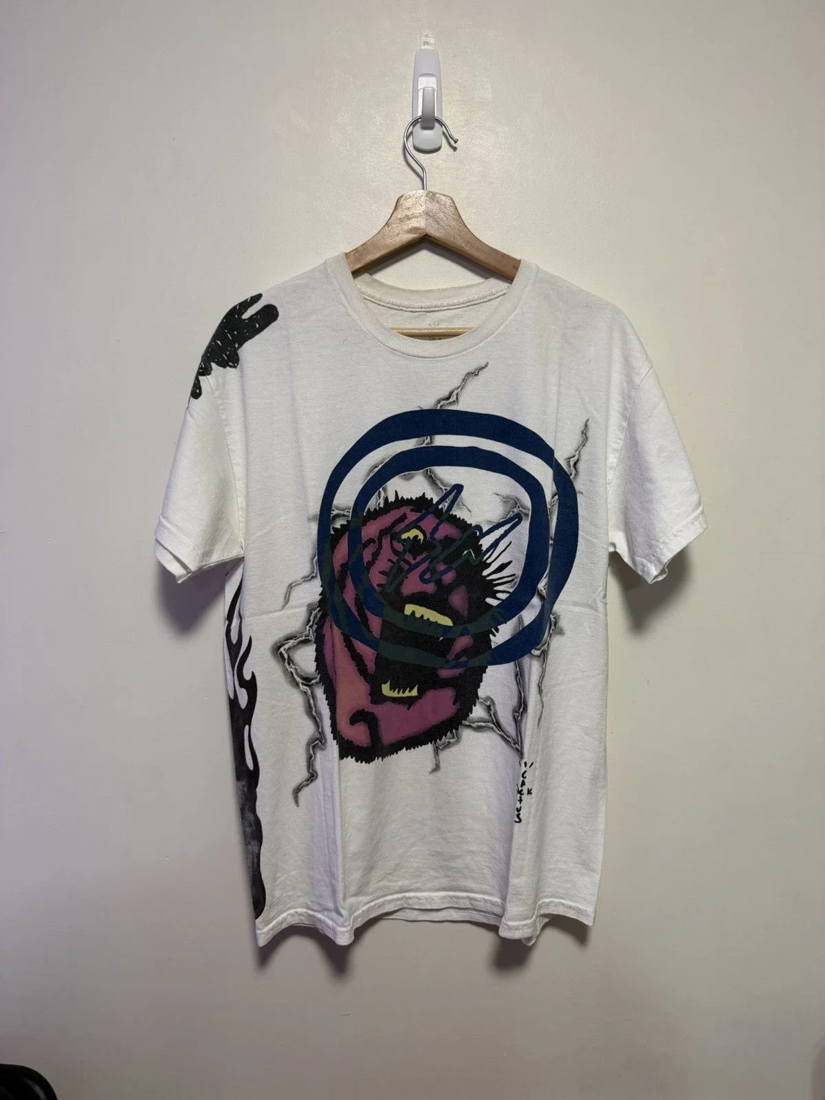 Travis Scott — Travis Scott X Tee — streetwear — resale
