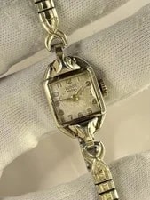Tudor Royal 1950’s Manual Gold Cocktail 2