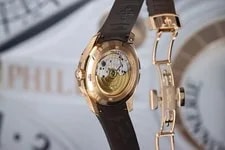Patek Philippe Aquanaut Travel Time 5164R-001, Brown Dial - Rose Gold on Strap 3