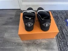 Louis Vuitton Embossed Size US Size 9.5 Clean 3