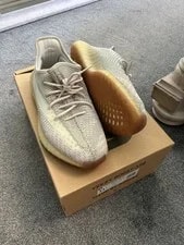 Size 11.5 - Yeezy Boost 350 V2 Citrin Non-Reflective 2