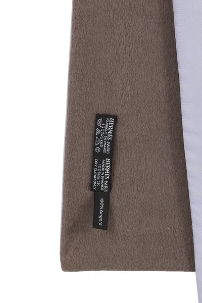 & 'Plumes' Muffler 2