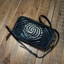 Gucci GG Marmont Medium Camera (Discontinued Model) 4