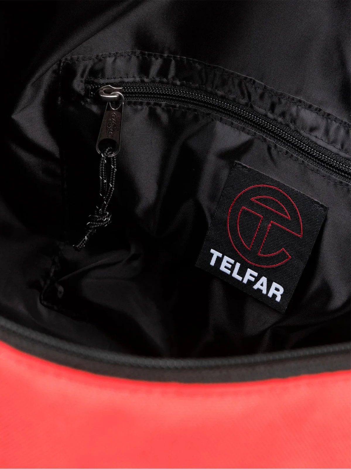 Eastpak Duffel — Textile 3