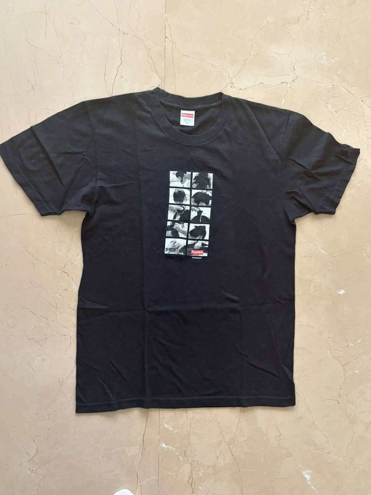 Supreme — Supreme Sumo Tee — streetwear — resale