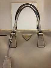 Prada Galleria Authentic A4 Capacity 2