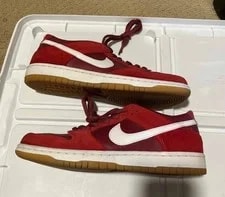Nike SB — Nike SB Zoom Dunk Low Pro Track 854866-616 Size 7 ’s — Sneaker — resale