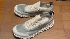 On Cloud 6 Versa Running Shoes [Limited Edition Color] 2