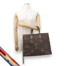 Louis Vuitton on the Go Reverse Giant 4