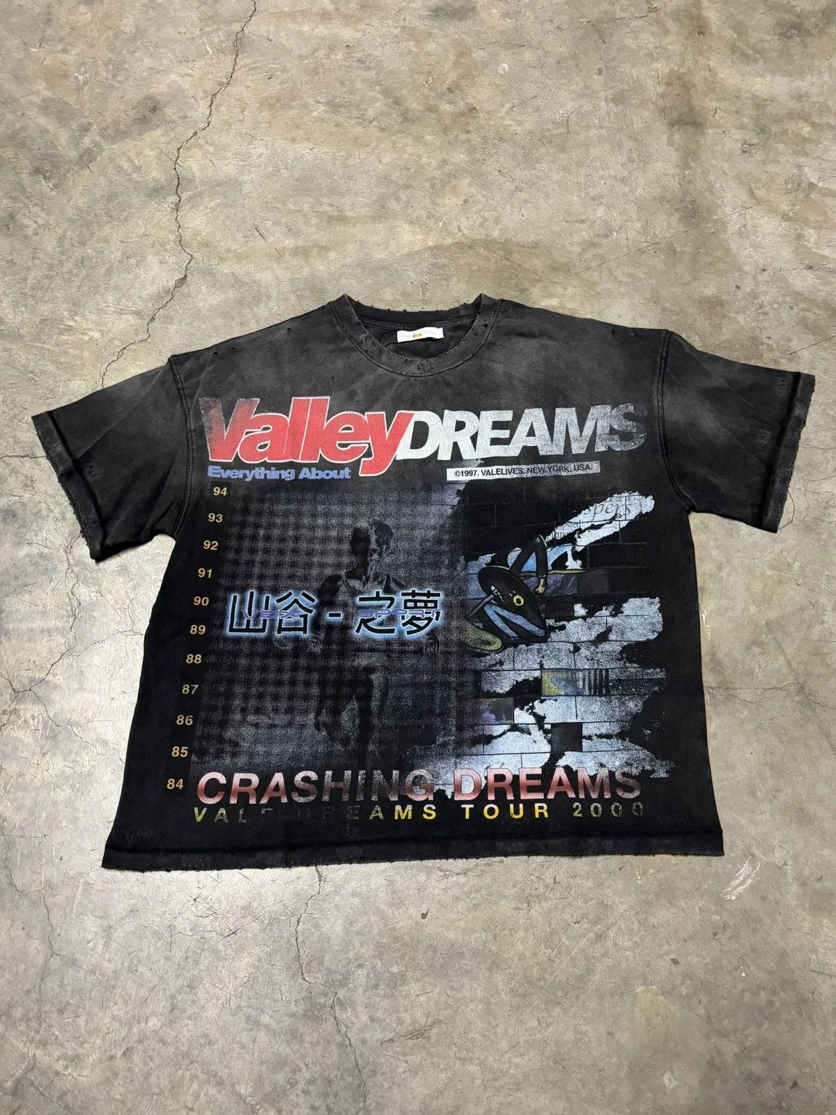 Vale Lives Forever Dream Chaser T-Shirt — streetwear — resale