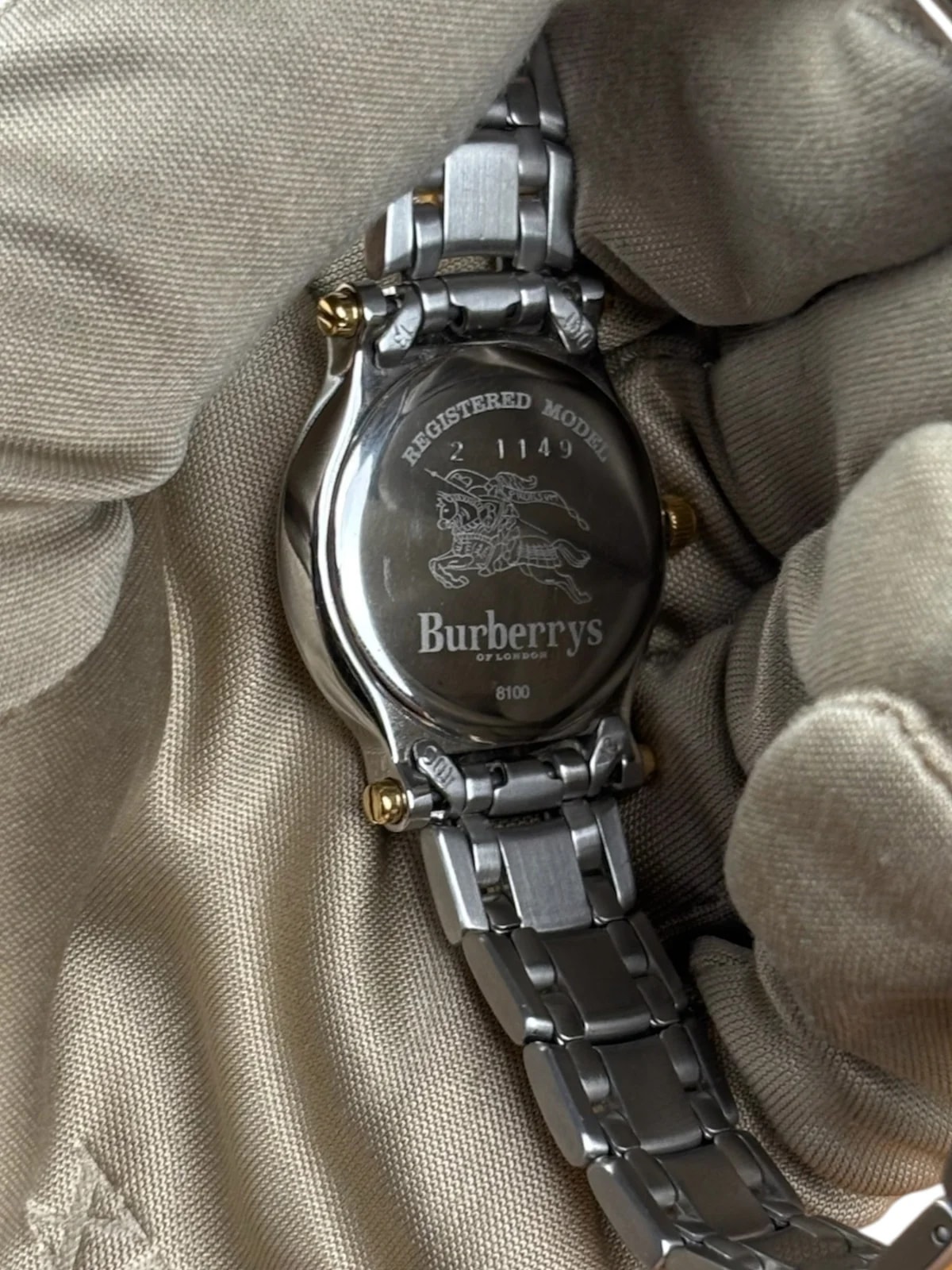 Burberry's 2 Tone Round Cream Dial 3