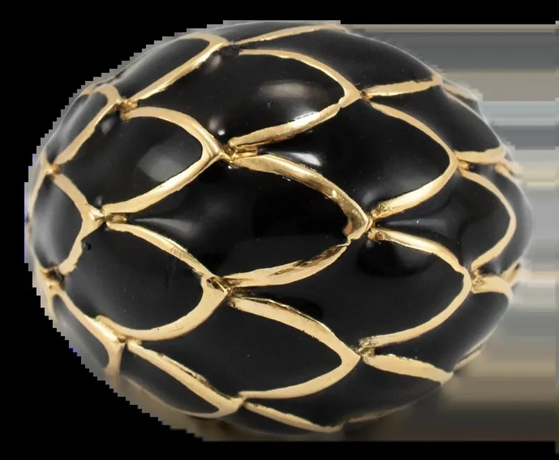 David Webb — David Webb Leaf Motif 18k Yellow Gold Enamel Dome Cocktail , Size 5.5 — Jewelry — resale