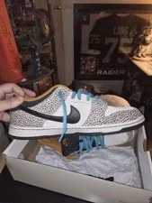 Nike SB — Nike SB Dunk Low Pro Safari — Sneaker — resale