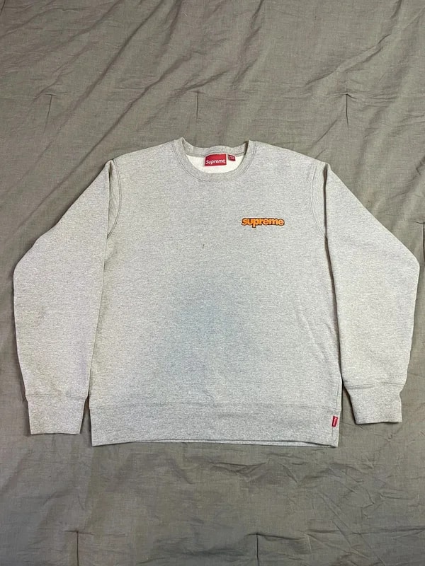 Supreme — Supreme Crewneck Connect Small 2018 Stained — streetwear — resale