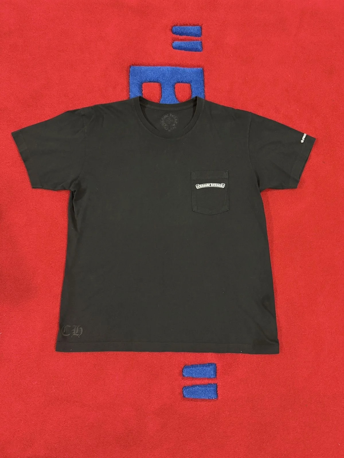 Chrome Hearts — Hearts Scroll Tee Size XL Preowned — streetwear — resale