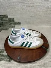 Adidas — Adidas Shoes Size 9 Samba OG Collegiate Gum — Sneaker — resale