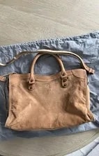 Balenciaga le City Medium $2950 New 2