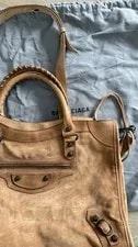 Balenciaga le City Medium $2950 New 3