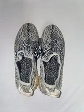 Yeezy Boost 350 “Turtle Dove” 4