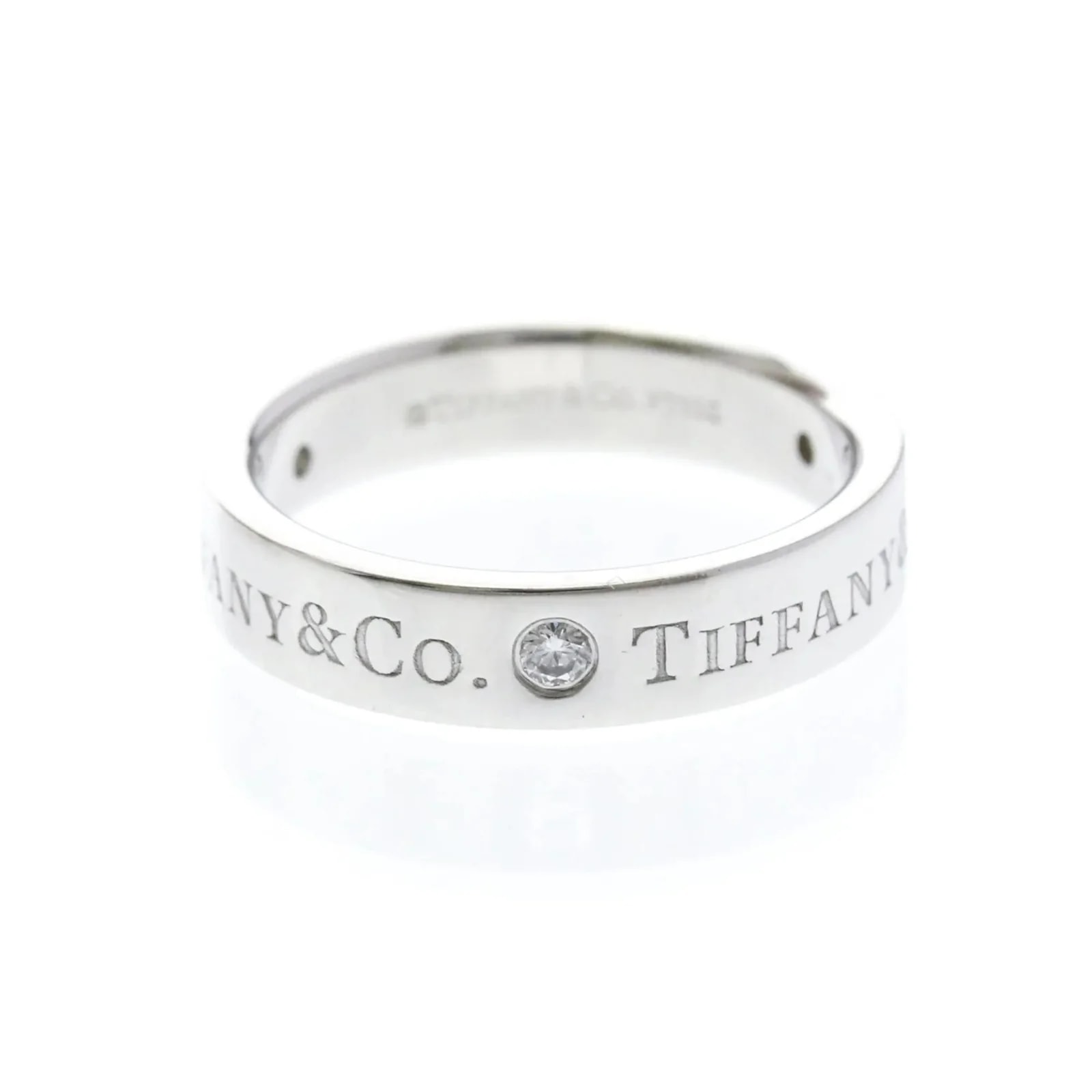 Tiffany & Co. Classic Wedding Band 3 Diamonds and Jewelry 3