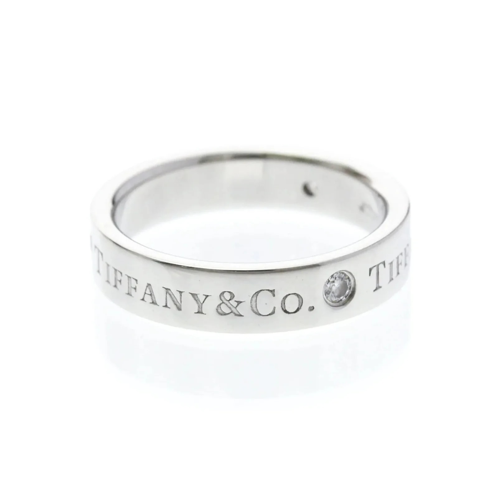 Tiffany & Co. Classic Wedding Band 3 Diamonds and Jewelry 4