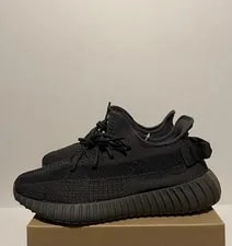 Adidas — Adidas Yeezy 350v2 — Sneaker — resale