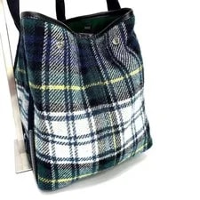 Balenciaga Cabas and Size: W11.4xH8.7" 3