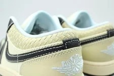 Air Jordan 1 Low SE 'Coconut Milk Muslin' HQ3437-101-37.5- Uni 2