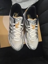 Asics GEL-Kayano 14 Size 11.5 Running Lightly Worn 4