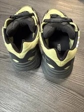 Yeezy Boost 700 Mnvn Resin 4