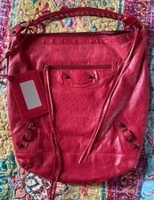 Balenciaga — Balenciaga DAY in ( Cardinal) — Handbag — resale