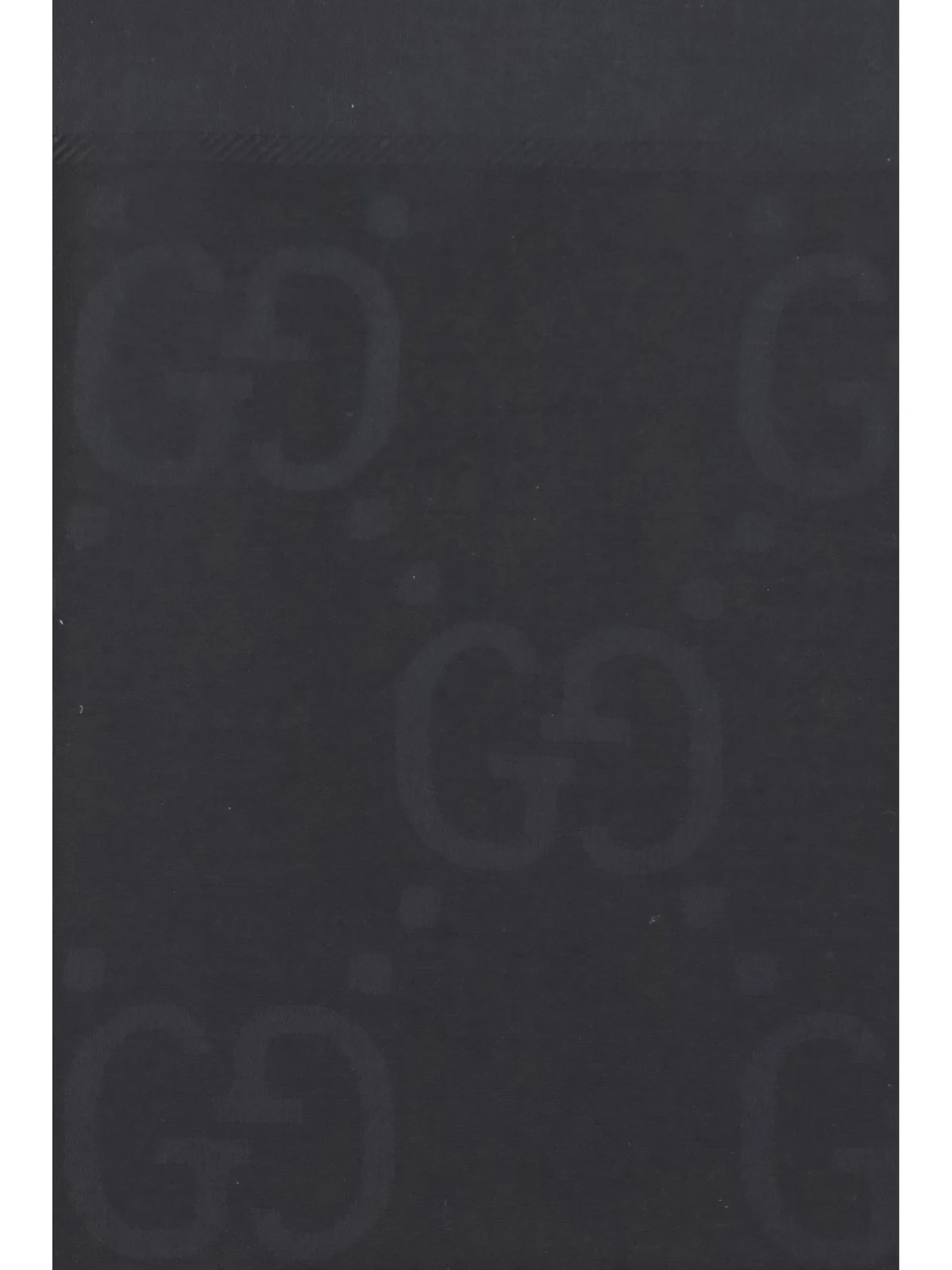 Gucci — Gucci GG and Scarf — Scarfs — Accessory — resale