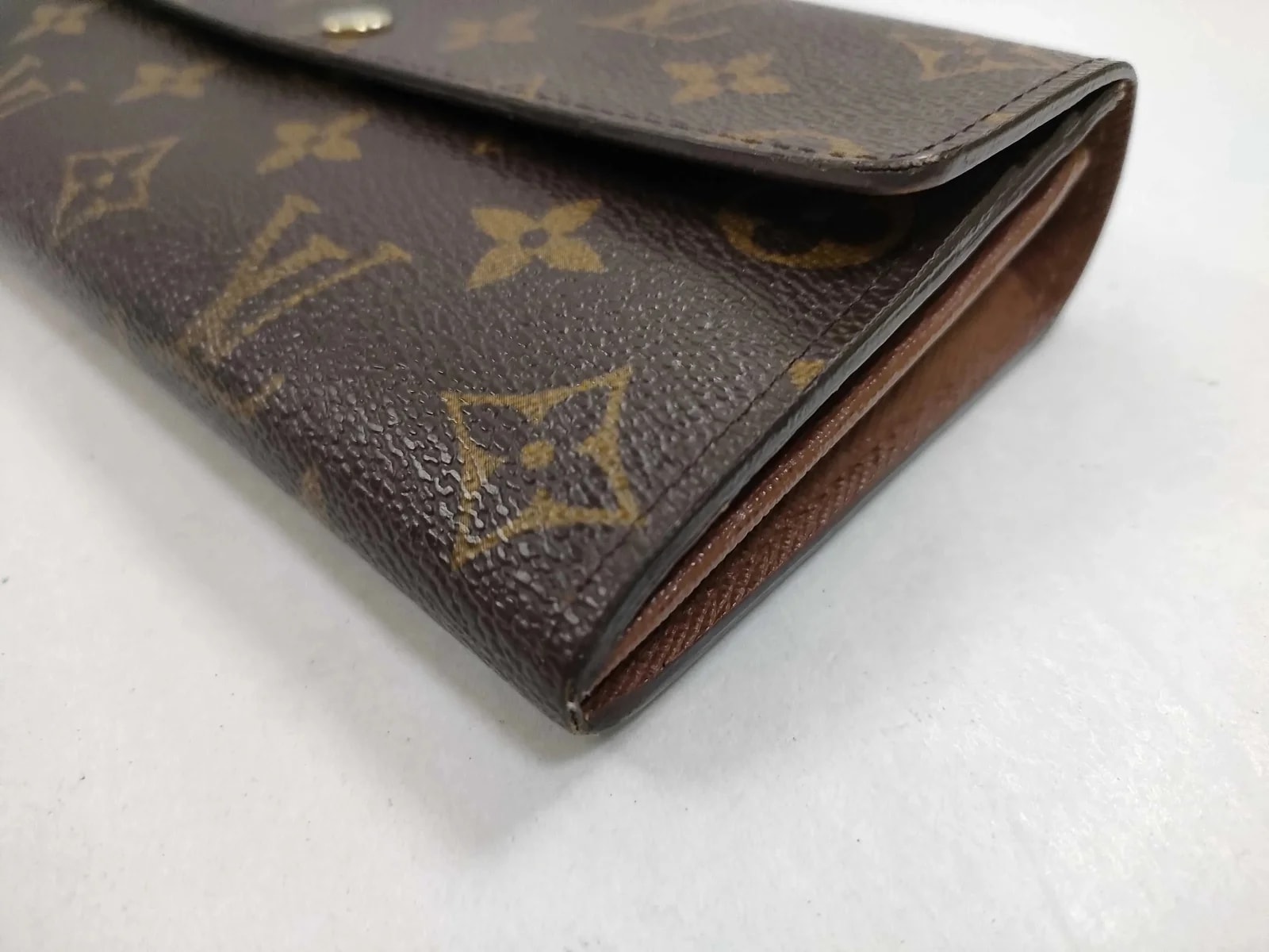 Louis Vuitton Emilie Accessory 3