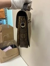 Louis Vuitton Crossbody , Top Handle, Clasp, HW 3