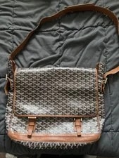 Goyard — Goyard Capetien Messenger — Handbag — resale
