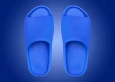 : Yeezy Slides Size M 9 2