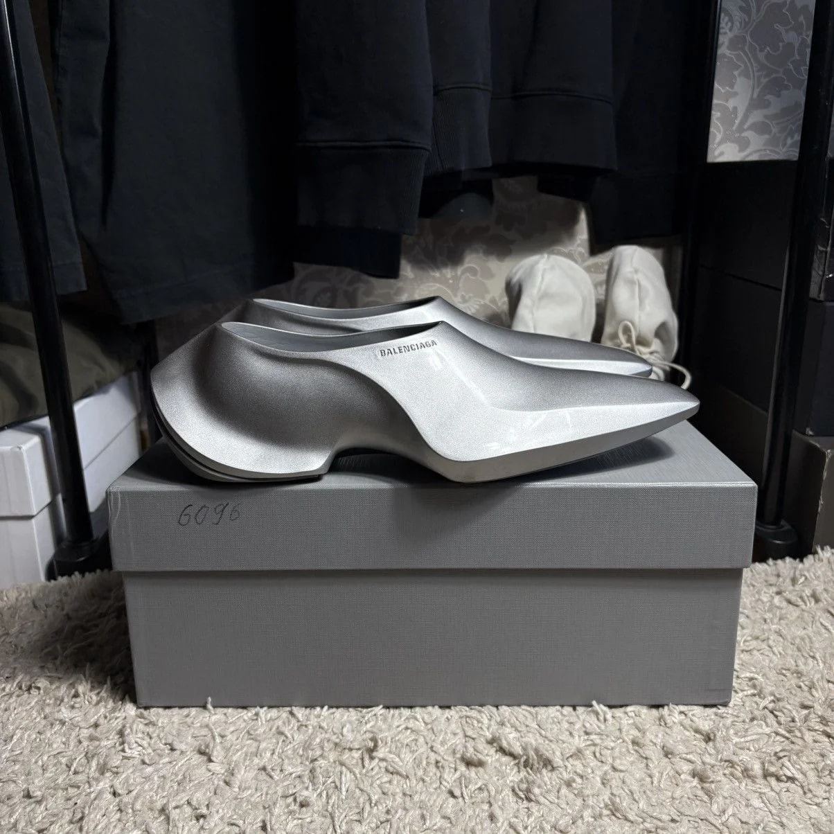 Balenciaga — Balenciaga Space Shoes — Sneaker — resale
