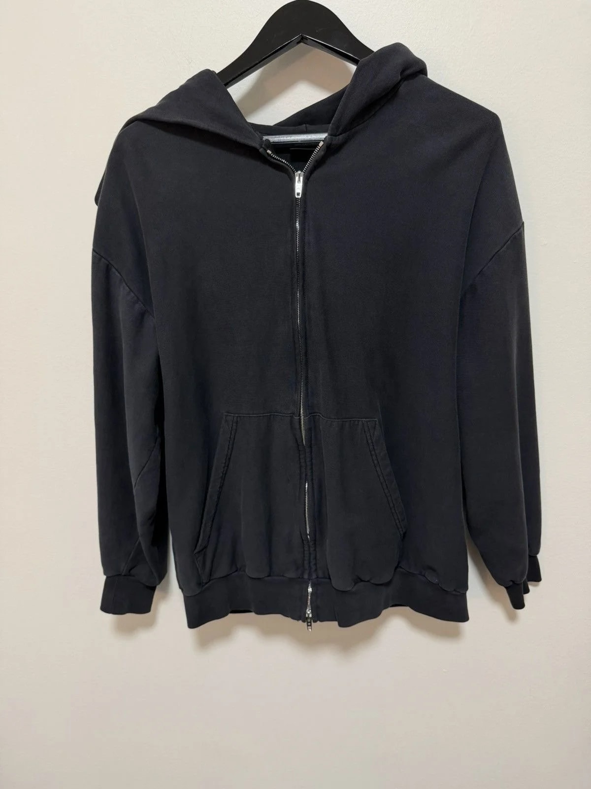 Balenciaga — Balenciaga Sporty B Medium Fit Zip Up Hoodie — streetwear — resale