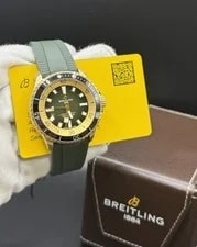 Breitling Superocean Green Dial Black Bezel Rubber Strap 42mm N17375 $6700 Msrp 2