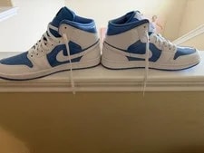 Jordan Air 1 Mid Athletic Shoes 3