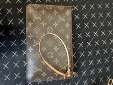 Louis Vuitton — Authentic Louis Vuitton — Handbag — resale