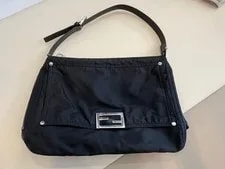 Fendi — Fendi Mamma Bucket Small Solid Travel Unisez — Handbag — resale