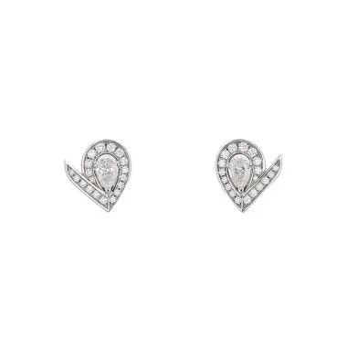 Chaume — A Pair of Chaumet Joséphine Aigrette in White Gold and Diamonds — Jewelry — resale