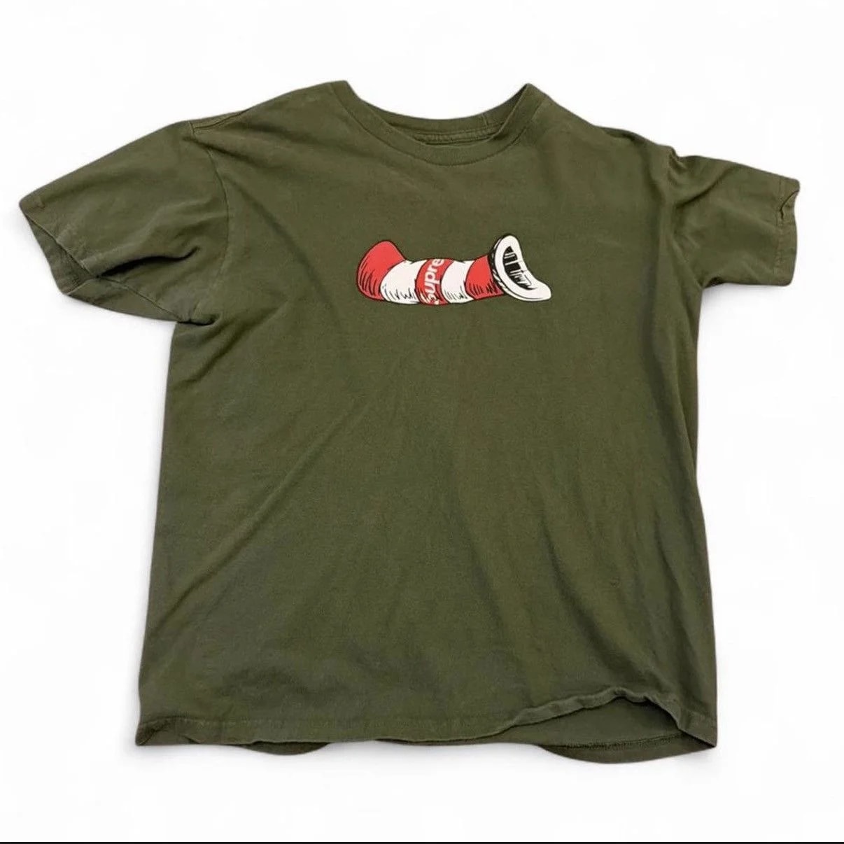 Supreme — 2018 Cat in the Hat Supreme Tee — streetwear — resale