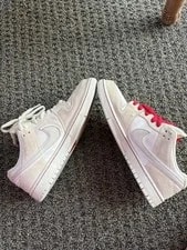 Nike SB Dunk Low City of Love Light / Low Top Lace-Up 4